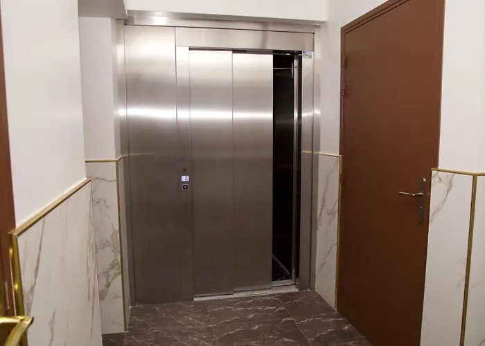 Le Privilege מלון לה קורנב