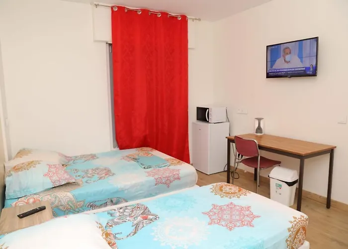 Le Privilege 3* לה קורנב